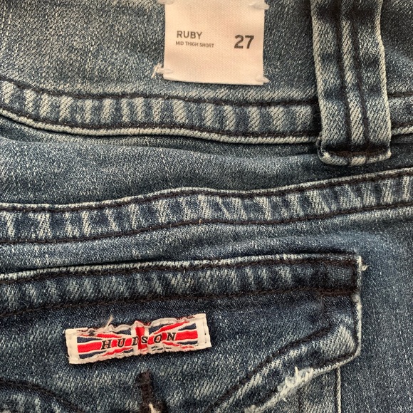 NWOT HUDSON RUBY MID THIGH( or shorter) CUFFED HEM SHORTS - Picture 7 of 7